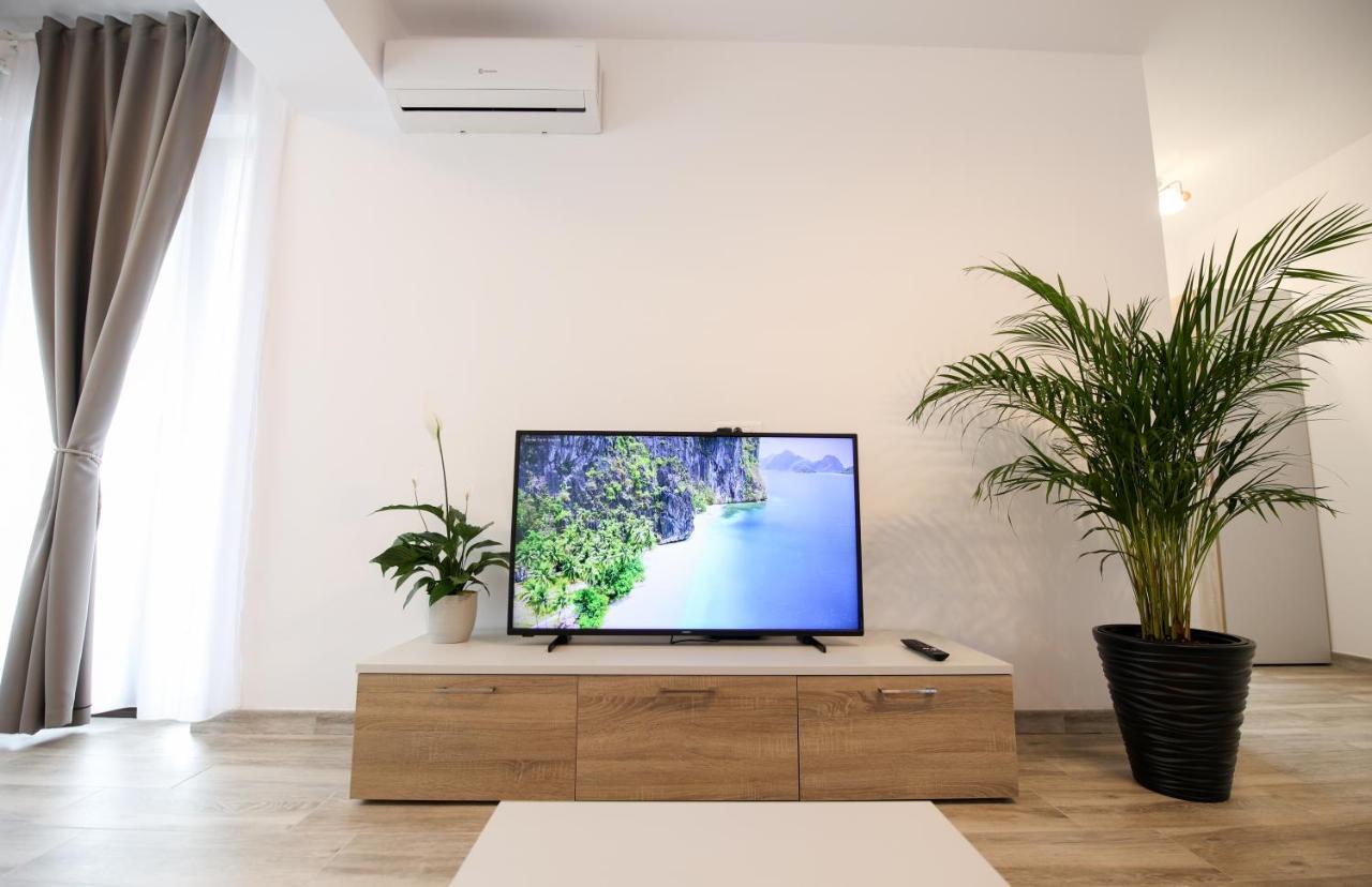Vitan Central Oasis ---Free Secured Private Parking---Self Check-In-- Bucarest Esterno foto
